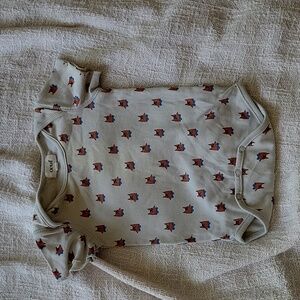 Ouef onsie 3 to 6 months